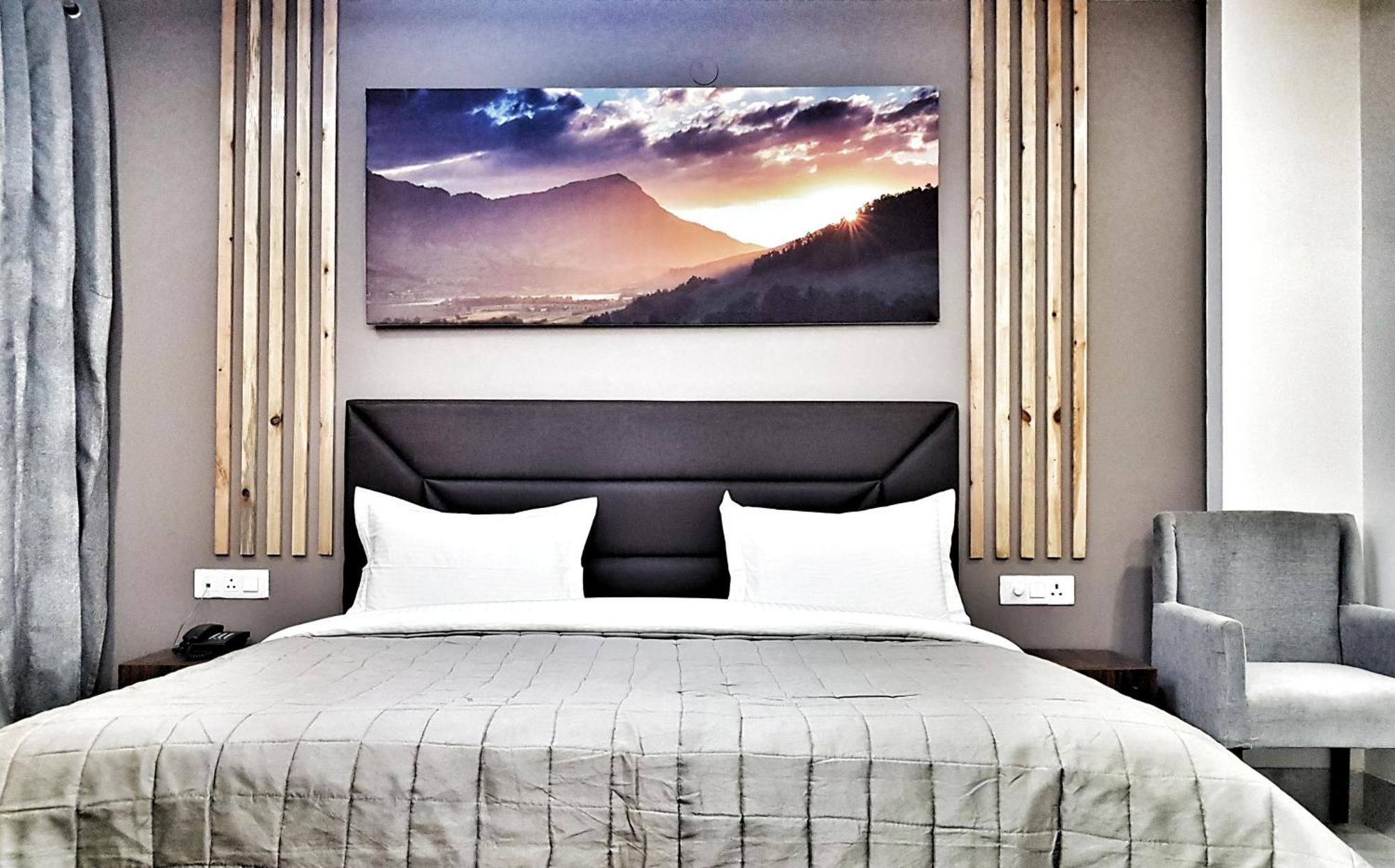 Hotel Delhi Aerocity New Delhi Buitenkant foto