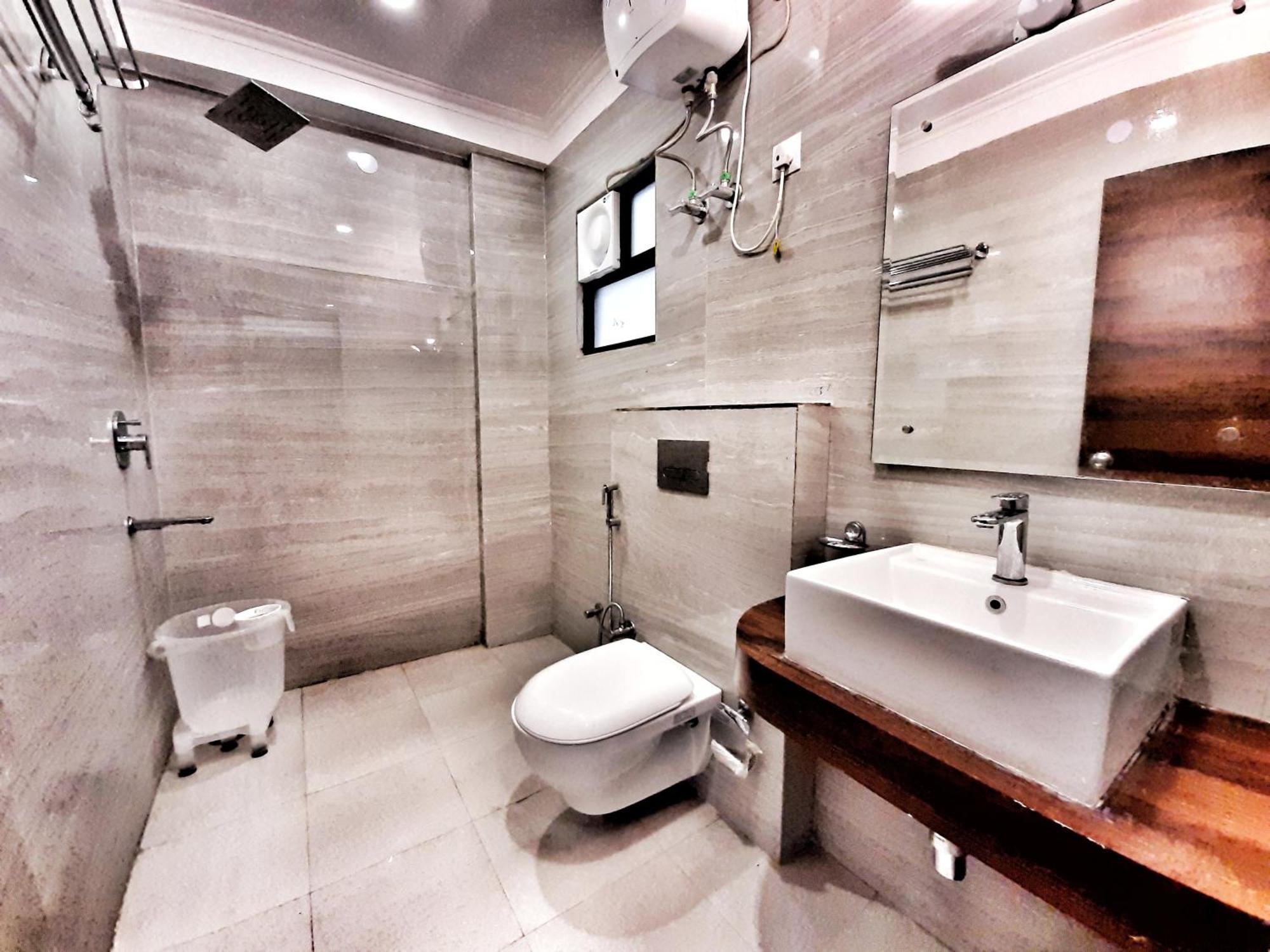 Hotel Delhi Aerocity New Delhi Buitenkant foto
