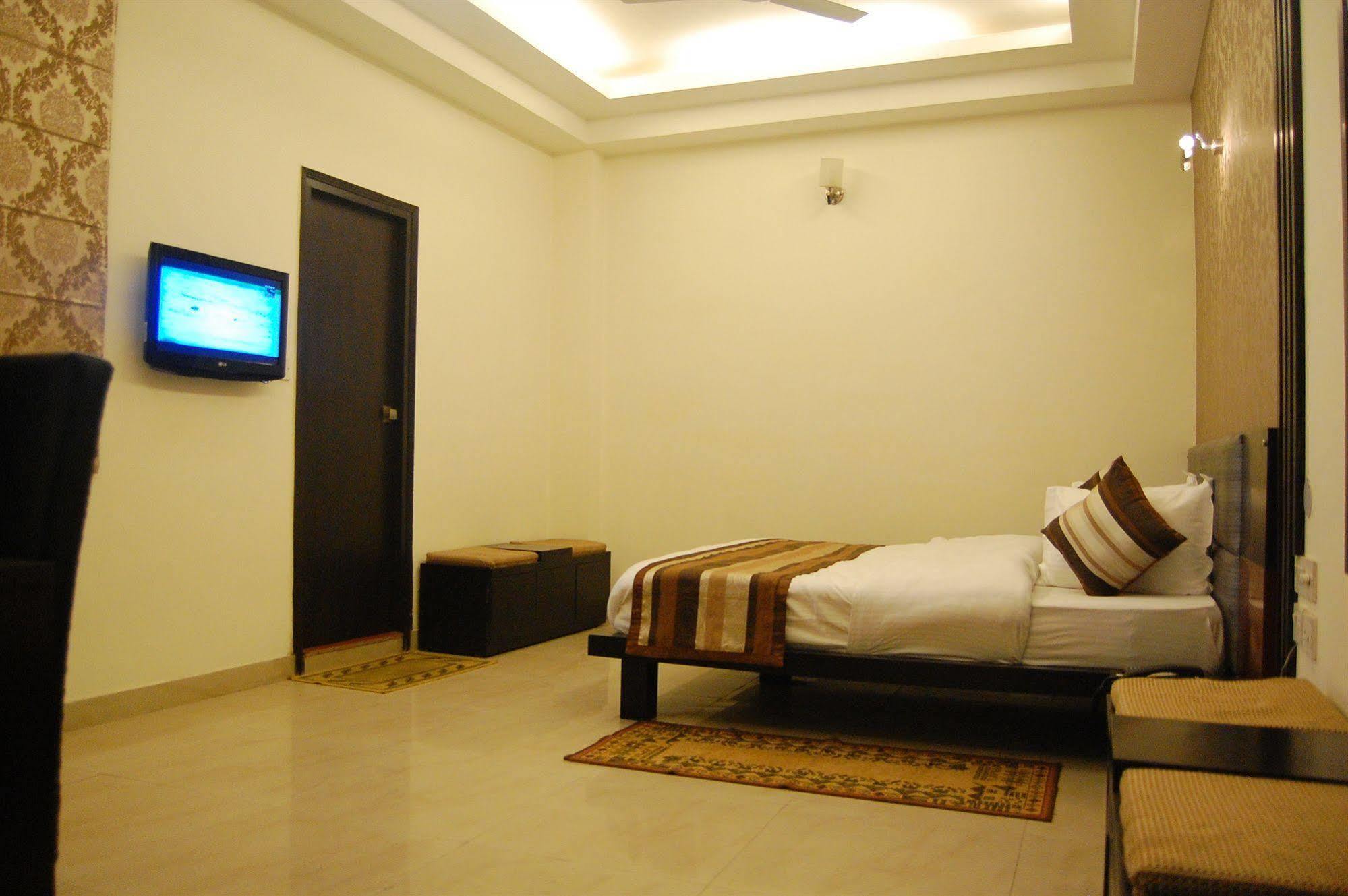 Hotel Delhi Aerocity New Delhi Buitenkant foto