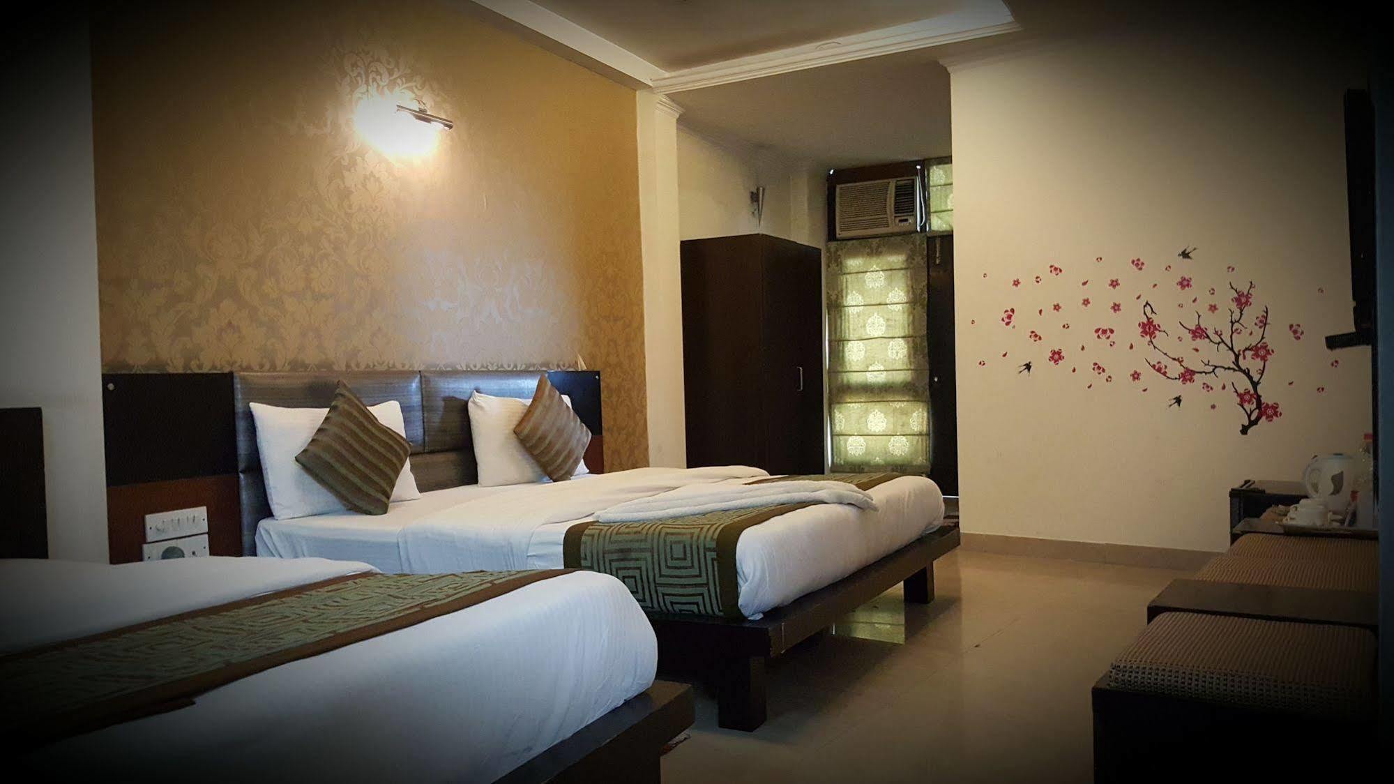 Hotel Delhi Aerocity New Delhi Buitenkant foto