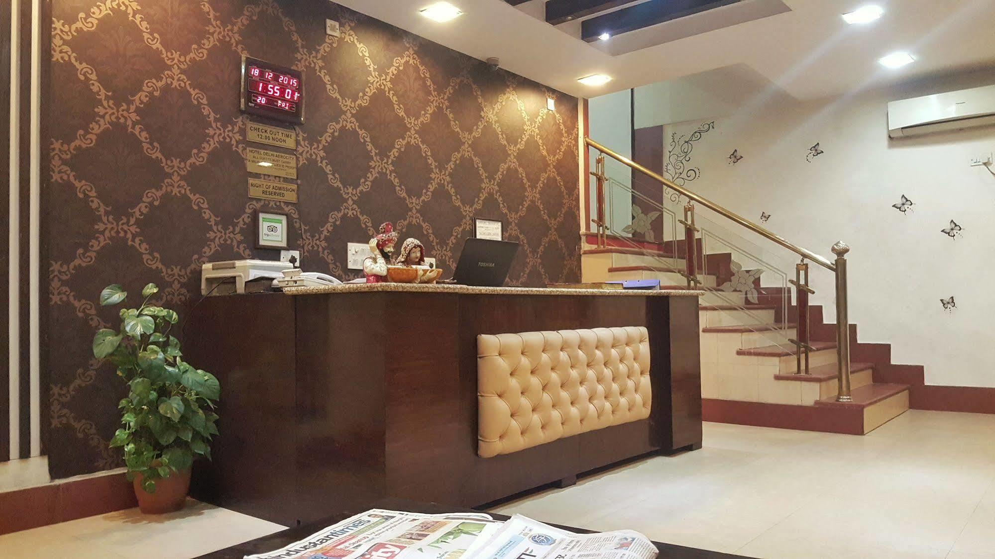 Hotel Delhi Aerocity New Delhi Buitenkant foto